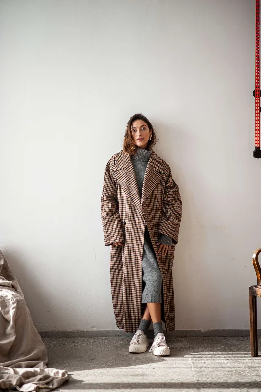 Women's plaid double-breasted cocoon coat