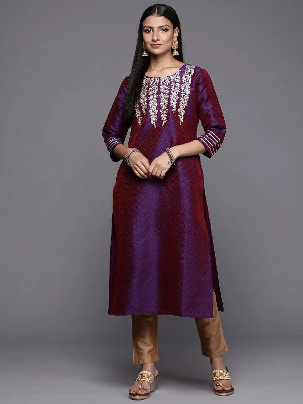 Varanga Women Purple Embroidered Straight Kurta With Three Quarter Sleeves