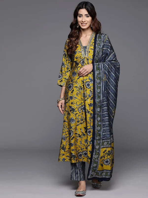 Varanga Women Floral Printed Regular Sequinned Chanderi Silk Kurta with Trousers & With Dupatta