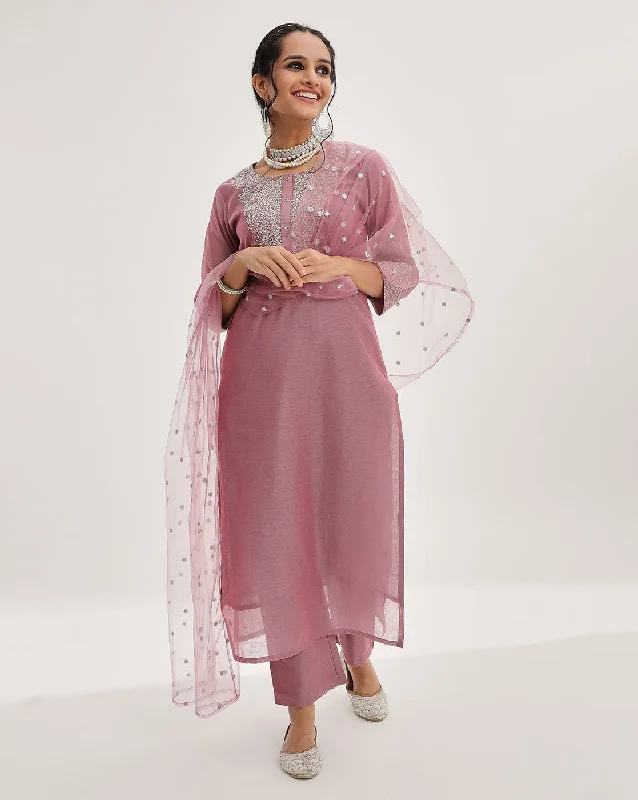 Varanga Women Mauve Floral Embroidered Regular Chanderi Silk Kurta With Trousers & With Dupatta